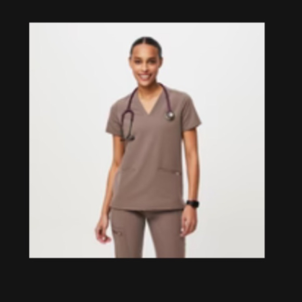Figs Casma Top